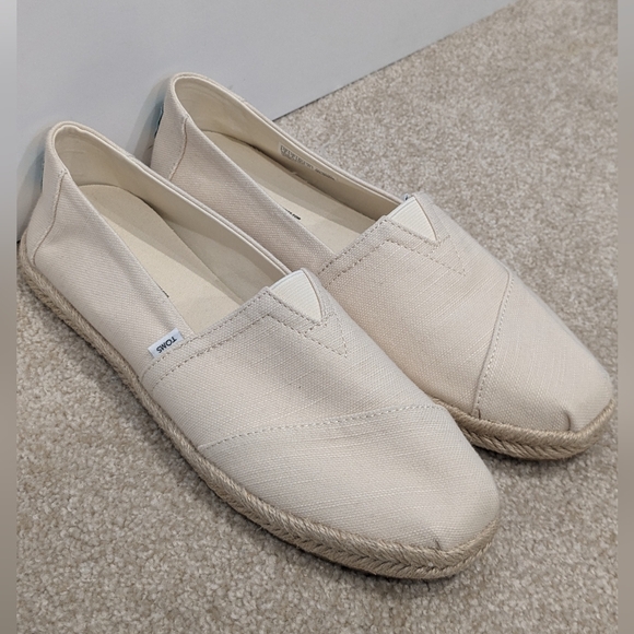 TOMS Espadrille Loafer - Picture 2 of 12